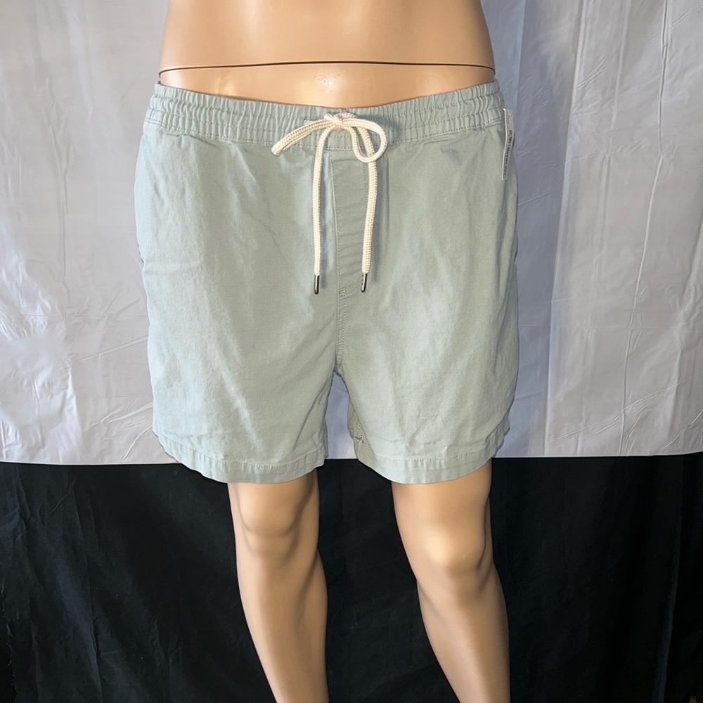 Pull-on drawstring shorts